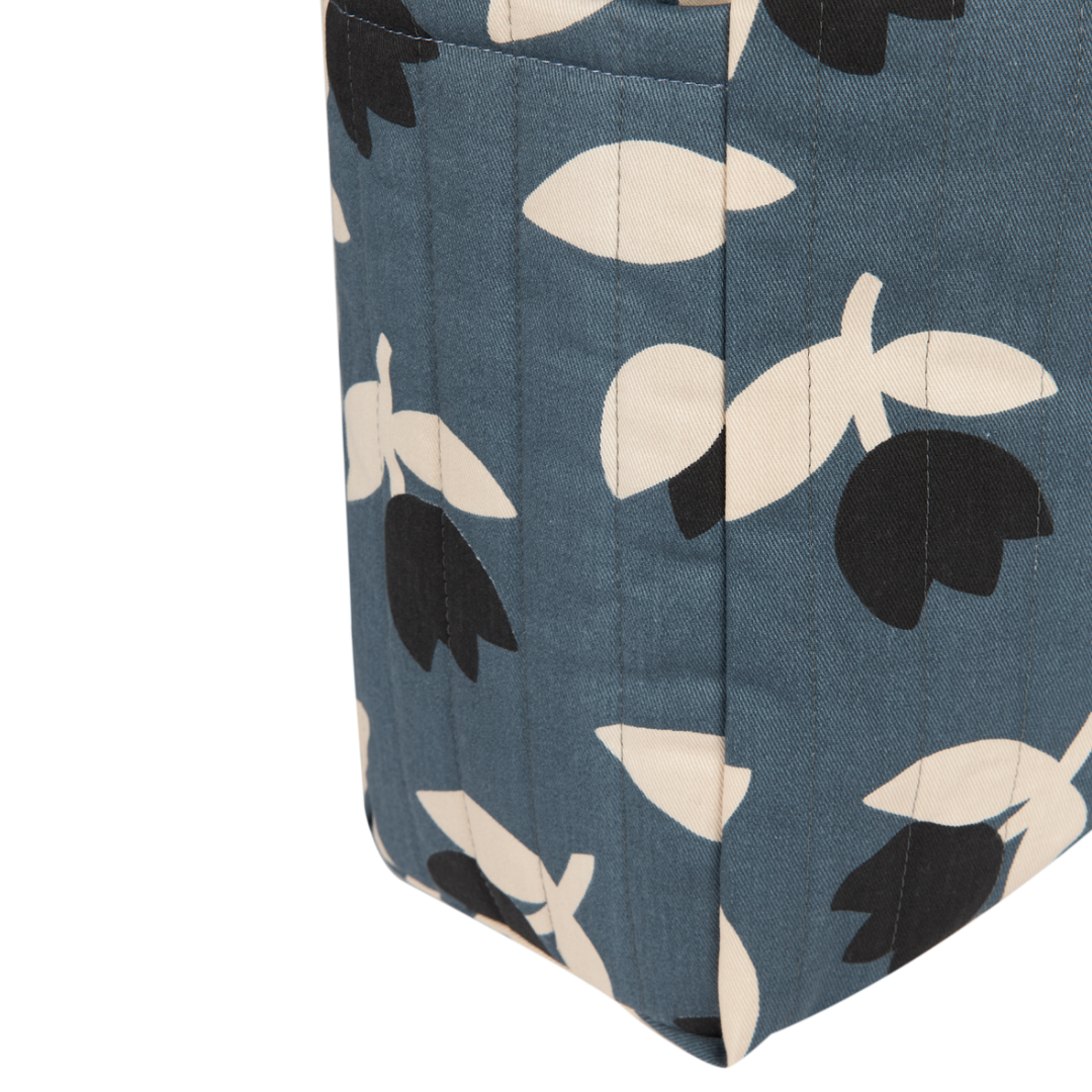 Hyde Park XL Tote Bag | Blue Black Tulips