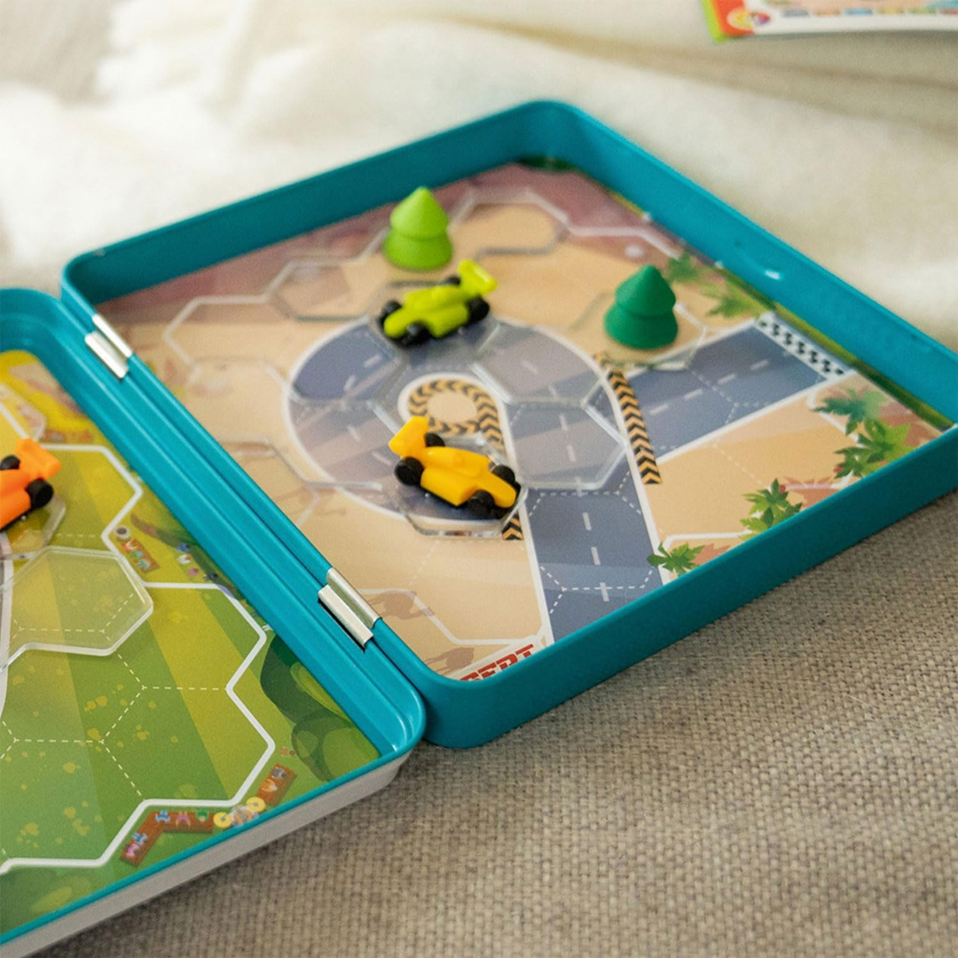 Pole Position: 3D Magnetic Racing Puzzle Game